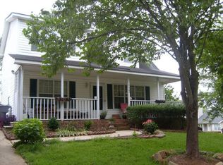 9600 Farmridge Ln, Matthews, NC 28105