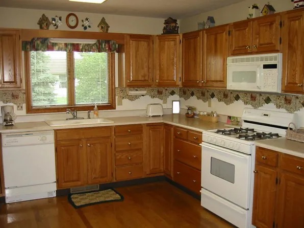 2725 Lismore Dr, Goshen, IN 46526