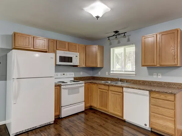 Recently Updated 2-bedroom Cottage, 39201 State Route 20 Unit D, Oak Harbor, WA 98277