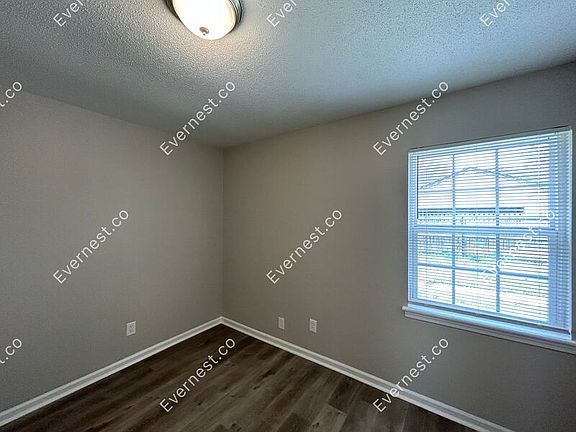 5th image of 8015 Whitebrook Dr