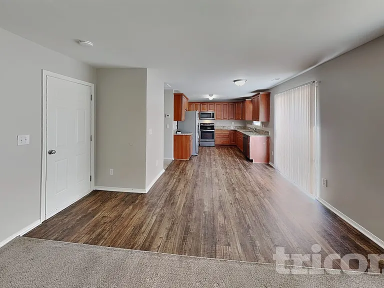4003 Larkhaven Village Dr — Photo 4