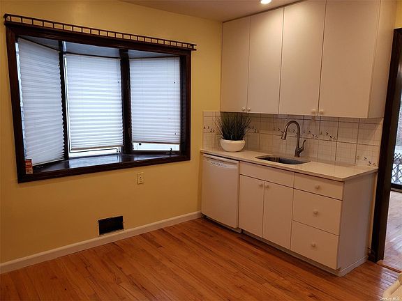 5th image of 15-40 215th St #1