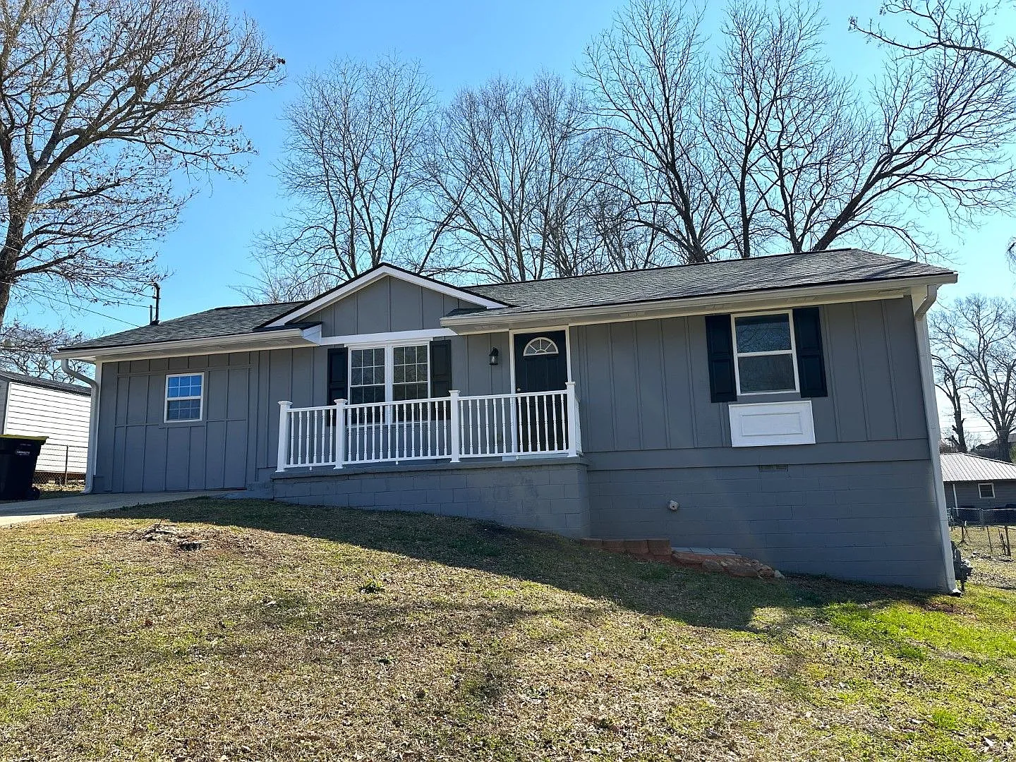Wow! Fully renovated! 3 bed, 1.5 bath, LVP flooring, stainless appliances, private deck, parking ... — Photo 1