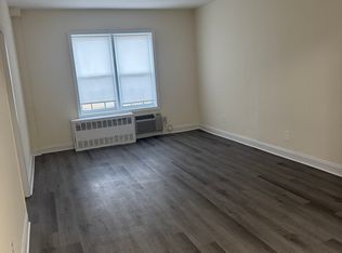 545 Howard Ave #3D, Staten Island, NY 10301