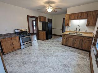 3866 E Barnard Ave, Cudahy, WI 53110