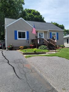 227 Leonard Rd, Rochester, NY, 14616