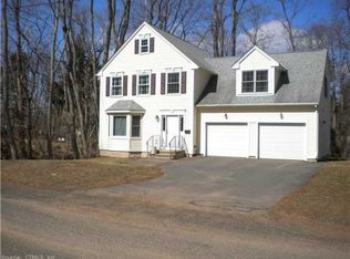4 Rogers Rd, Portland, CT 06480