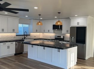 1436 Sycamore Dr, Fallbrook, CA 92028