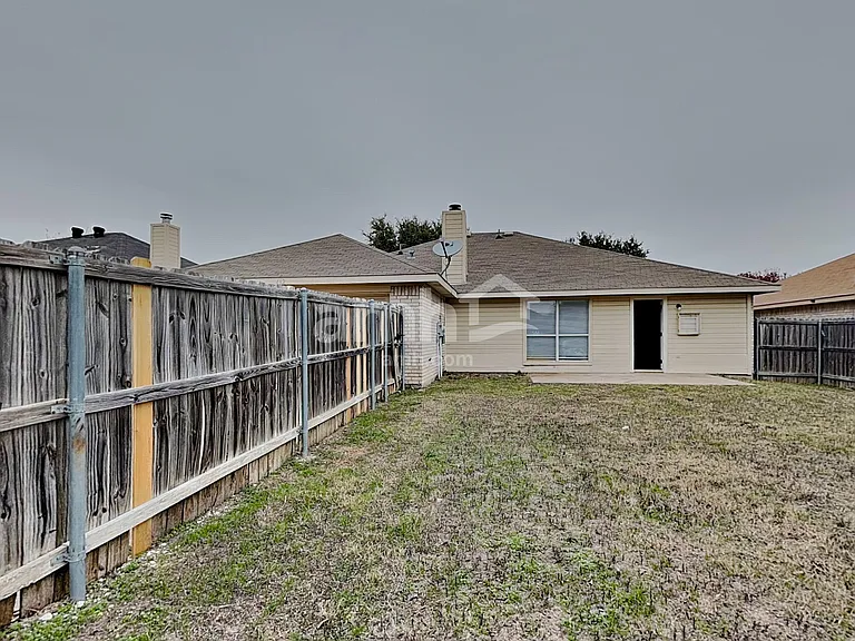 432 Round Rock Rd — Photo 19