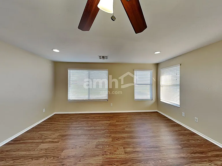 22644 W Adams Dr — Photo 11