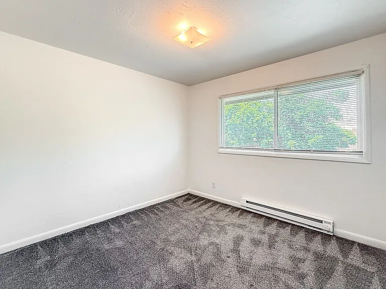 Sun Basin Apartments — Photo 37