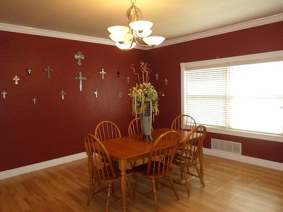 5th image of 2809 Westridge Dr