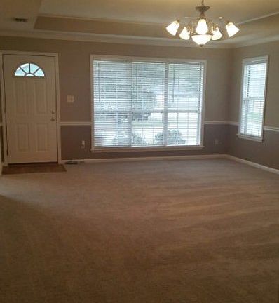 4th image of 643 Justin Dr