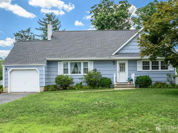 411 Emma Dr, Toms River, NJ 08755