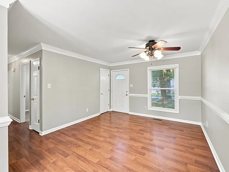 516 Keith St — Photo 17