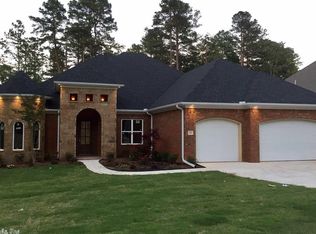 207 Ensbury Dr, Little Rock, AR 72223