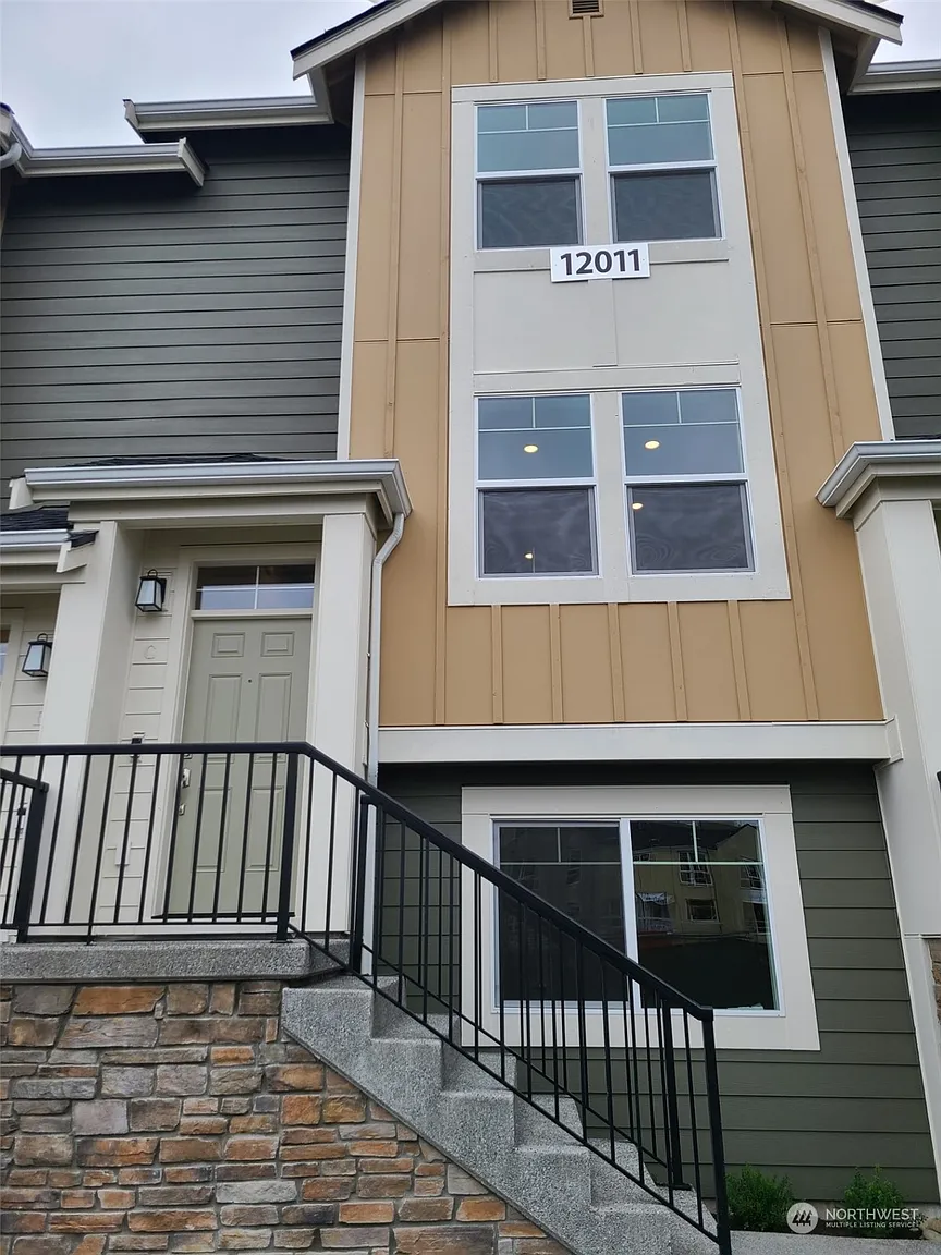 12011 NE 194th Court #C photo 1