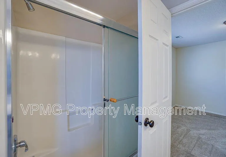 7205 NE 159th Ave — Photo 30