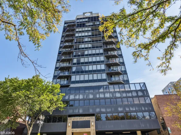 1309 N Wells St APT 708, Chicago, IL 60610