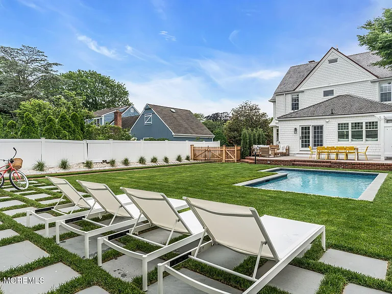 206 Brighton Ave — Photo 49