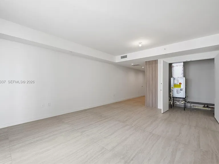 77 SE 5th St #2614 — Photo 6