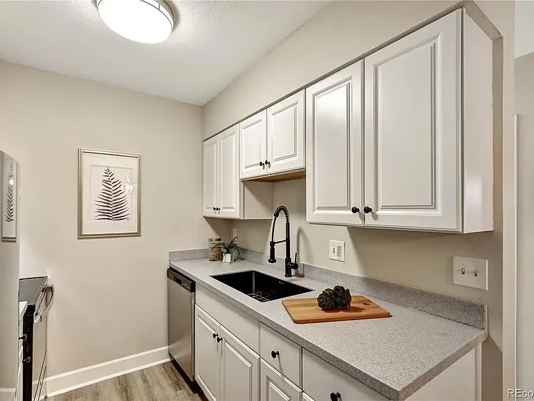 4110 Hale Pkwy #3D — Photo 8