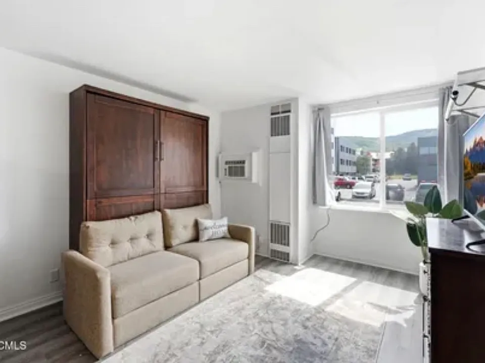 2015 Prospector Ave #122