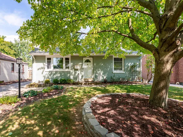 330 E Weisheimer Rd, Columbus, OH 43214