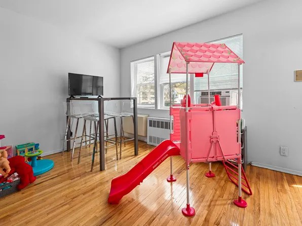 249 Newkirk Avenue image 20 of 37