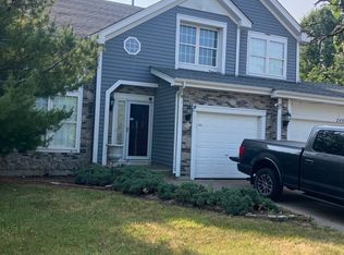 240 Mondovi Dr, Oswego, IL 60543
