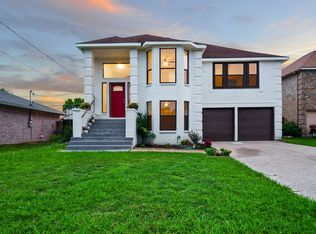 1012 Galaxy Dr, Arlington, TX 76001