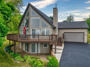 1571 Chadbourne Dr, Davis, IL 61019