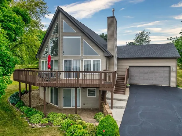 1571 Chadbourne Dr, Davis, IL 61019