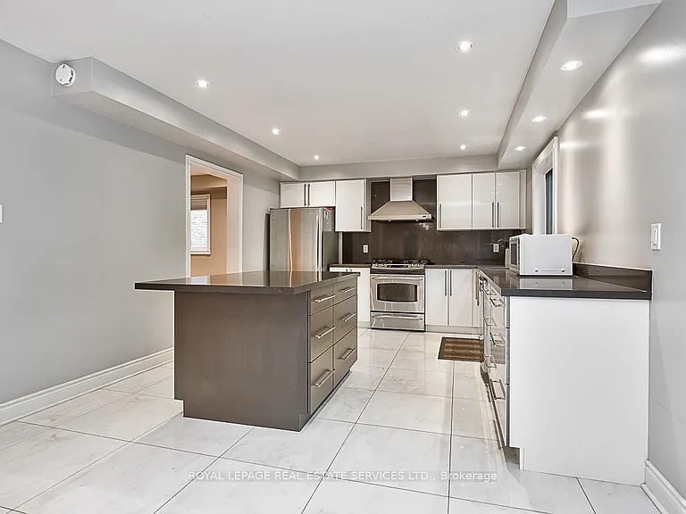 333 Callaghan Cres — Photo 12