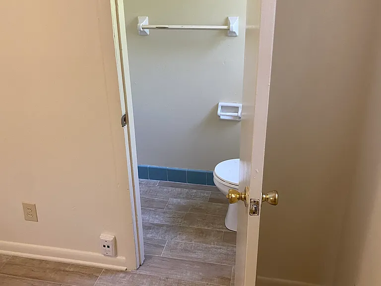 7016 Queen Of Hearts Ct — Photo 4