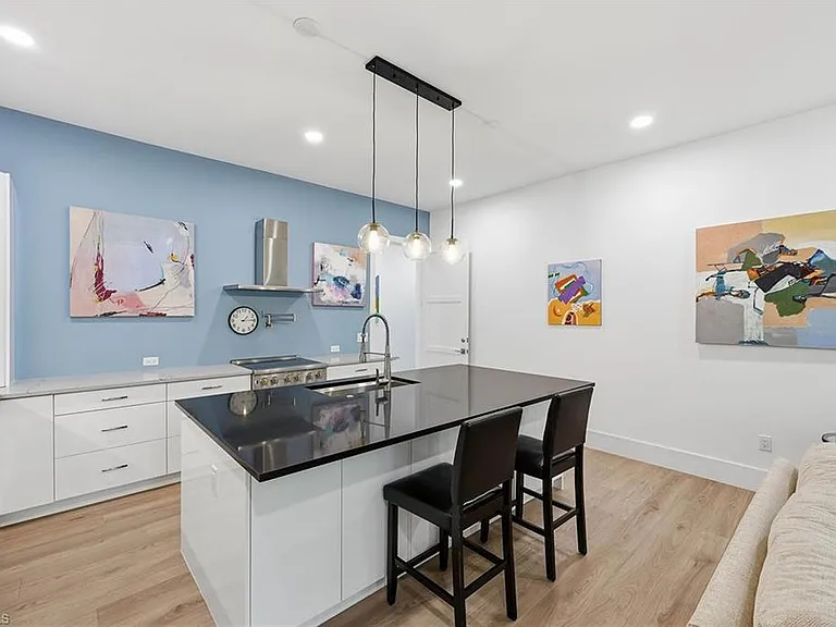1232 Royal Palm Dr — Photo 22