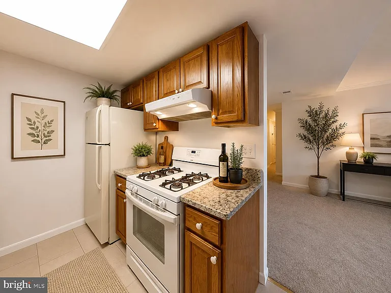 4600 Duke St #701 — Photo 3