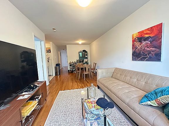 3rd image of 238A Skillman Ave #2