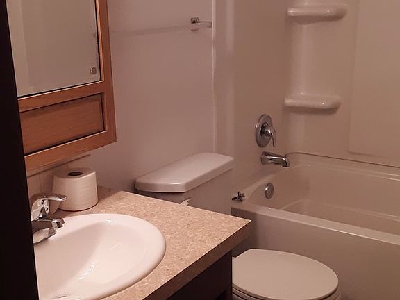 5th image of 515 30th Ave S APT 17