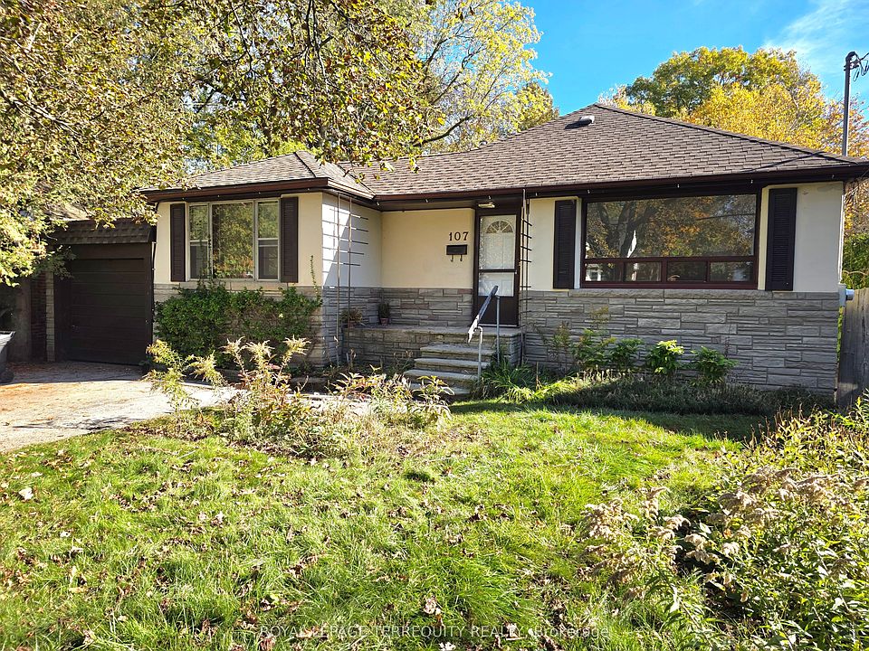 1st image of 107 Cliffcrest Dr
