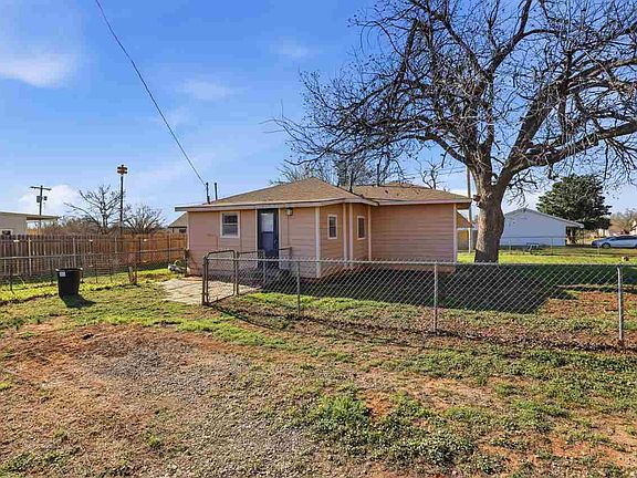 3rd image of 1010 N 5th St