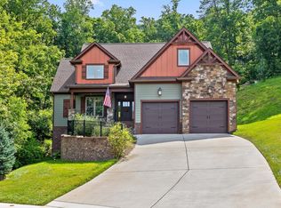 9795 Trestle Cir, Ooltewah, TN 37363