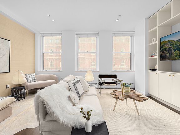 4th image of 448 Greenwich St APT 5