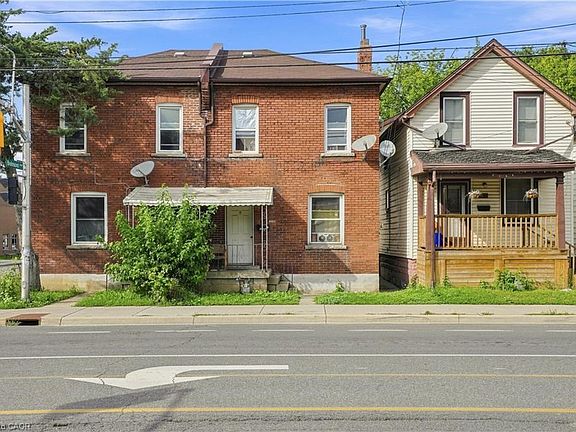 3rd image of 1085 Cannon St E