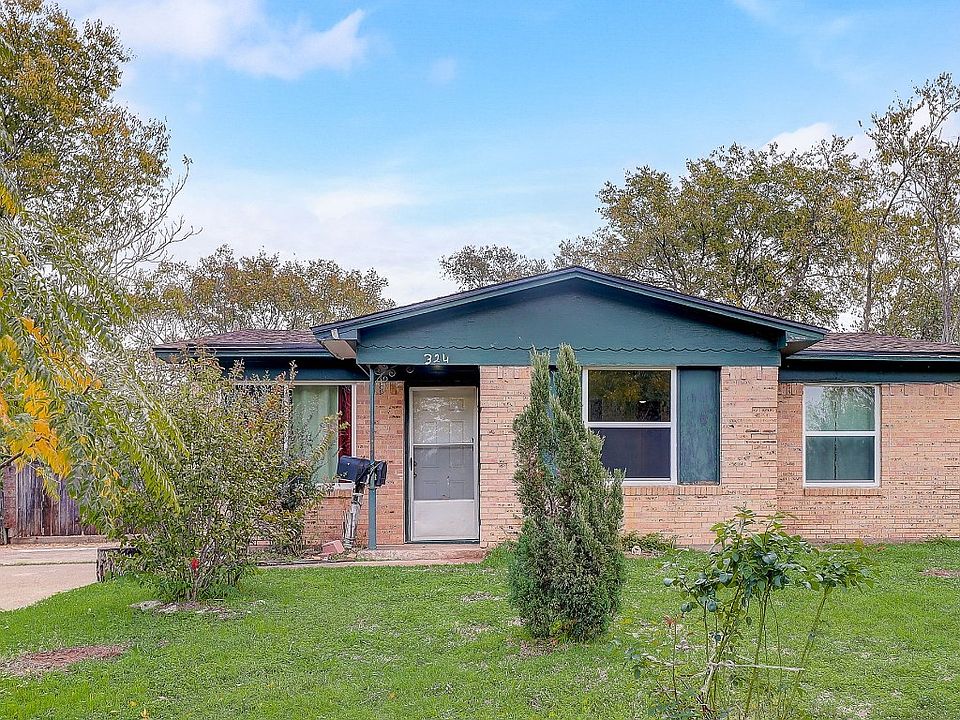 1st image of 324 Palm Oak Dr