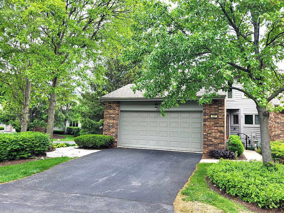 1st image of 127 Commons Dr