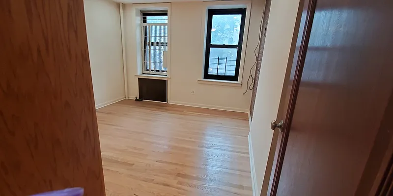 Rented by Manhattan Best Realty, Inc. | media 29