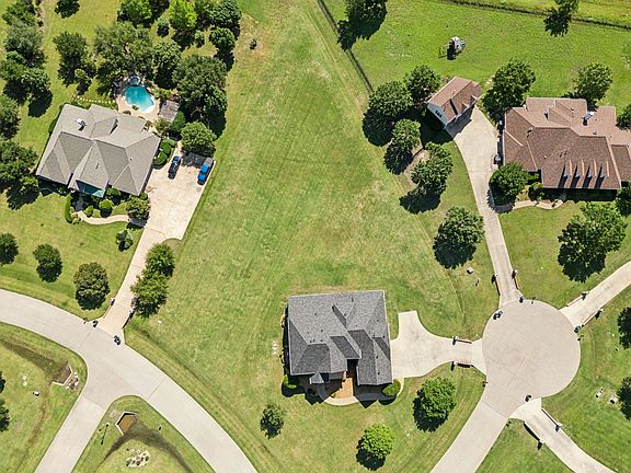 4th image of 1505 Barton Creek Ct