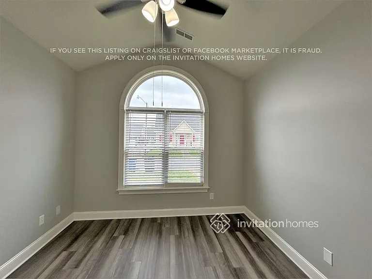 1312 Fort Place Ct — Photo 10
