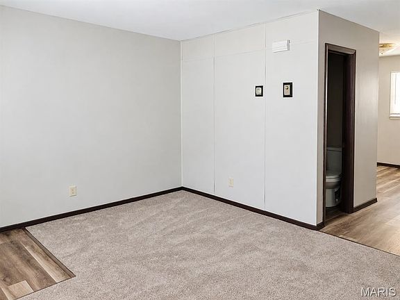 2nd image of 11 Hi Pointe Dr